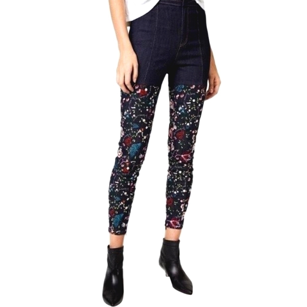 Cinq a Sept  Eva-Marie Embroided Jean Size 2 Retail  $395